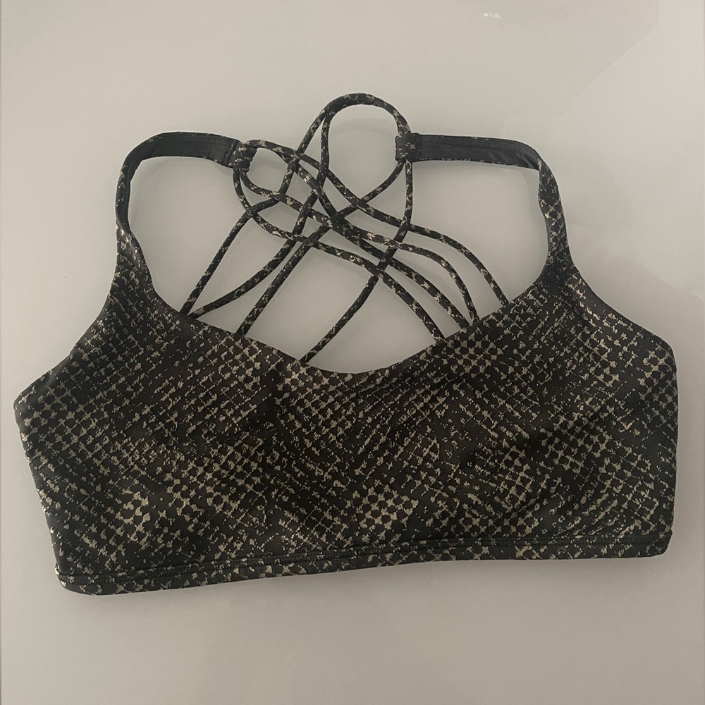 Lululemon Free To Be *Wild Sports Bra Size 12
